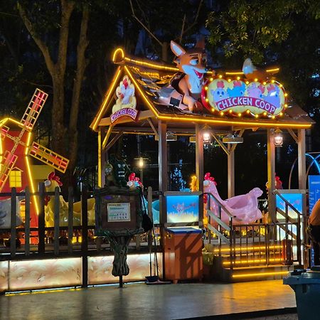9Pax 2R2B Family Suite, I-City, I-Suite, Hyde, Beside Theme Park, Wifi 50-55" Smart Tv シャー・アラム エクステリア 写真